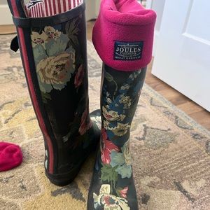 Tall women’s rain boots